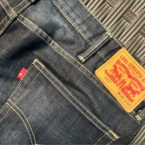 Levi's Men's Dark Blue Slim Straight Jeans